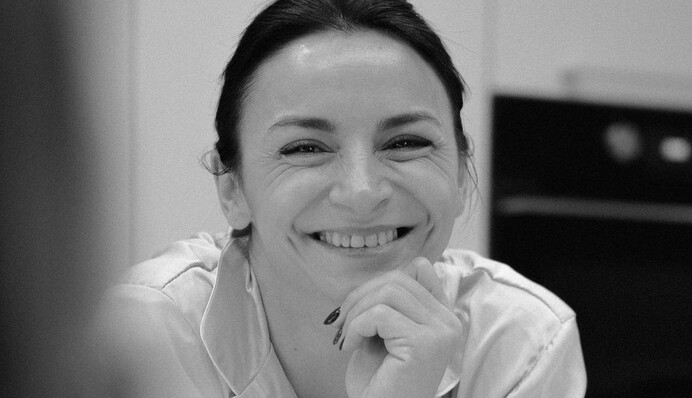 Як можна забути? Ілону Гвоздьову розкритикували за недоречний пост у річницю війни в Україні