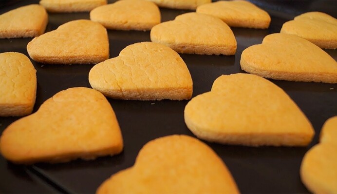 Не нужно ни масла, ни яиц: рецепт постного печенья на рассоле из огурцов или помидоров