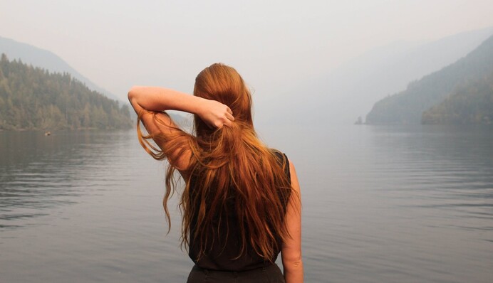 Топ-5 трендовых оттенков волос, которые набирают популярность весной 2023 года