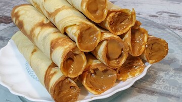 Вафельні трубочки з вареним згущеним молоком можна приготувати без вафельниці: як це зробити