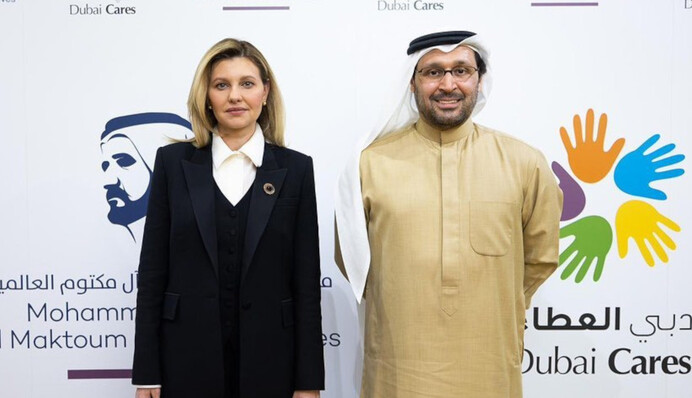 Елена Зеленская в черном костюме-тройке призвала ОАЭ отстраивать жилье украинцев: фото