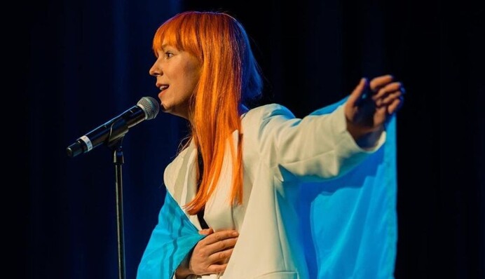 Моє дитинство, мій Херсон: Світлана Тарабарова прокоментувала обстріл росіянами її рідної школи