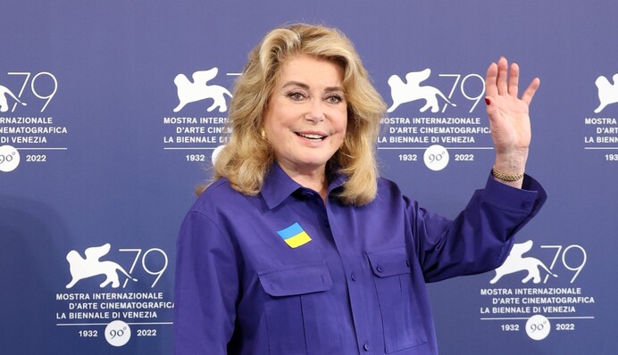 Катрін Денев вразила прочитанням вірша Лесі Українки французькою мовою: відео