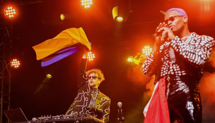 Після скандалу з втечею артистів за кордон TVORCHI отримали дозвіл на виїзд з України