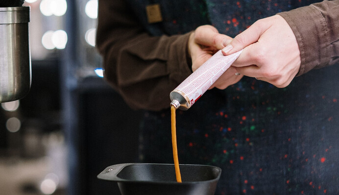 Чем красить волосы, чтобы они не были тонкими и ломкими: советы эксперта