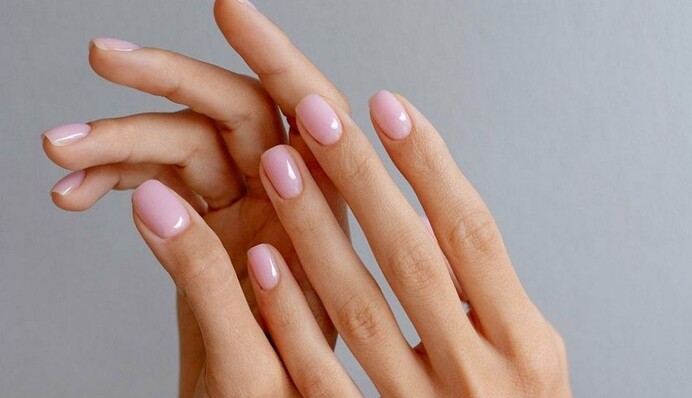 Что такое европейский маникюр и чем он отличается от обычного: фото
