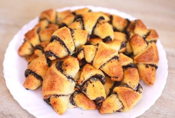 Постная выпечка на скорую руку: как приготовить рогалики с маком на воде