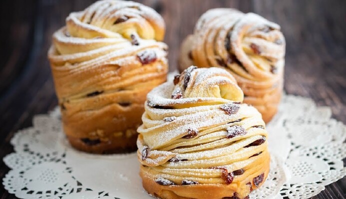 Долго остается свежим: как приготовить на Пасху краффин вместо обыкновенной паски