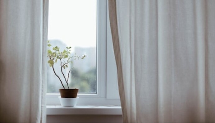 Как отмыть пластиковые окна и подоконники от желтизны: поможет сода, спирт и перекись