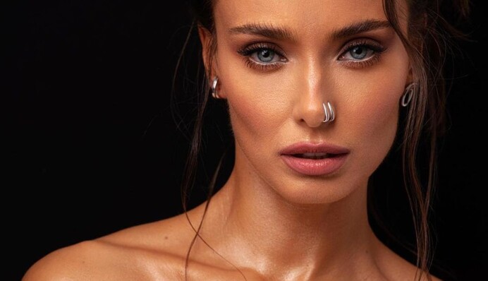 Женственность может меняться: после волны хейта Мишина высказалась о современных стереотипах