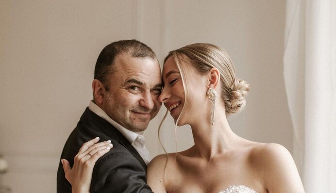 Я б йому підтяжку зробила: дружина Віктора Павліка розкритикувала його зовнішність