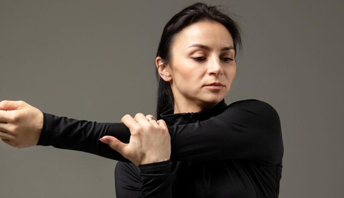 Ілона Гвоздьова в сльозах розповіла, як жертвує вихованням дітей заради роботи