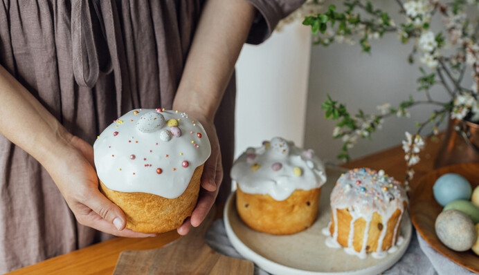 Как приготовить на Пасху заварную паску, которая долго не черствеет: популярный рецепт