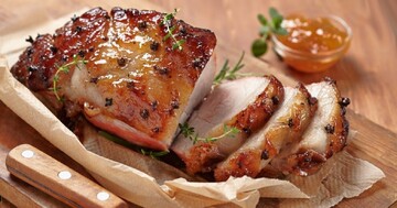 Традиційна страва на Великдень: як приготувати соковиту буженину в рукаві