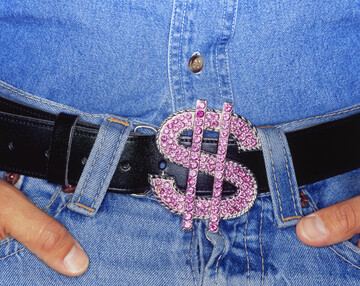 Топ-7 ознак поганого смаку в одязі, які зіпсують навіть найдорожчий образ