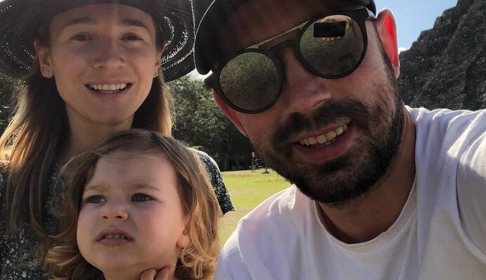 Дуже хотіли до тата: сім'я Андрія Бєднякова не змогла приїхати в Україну