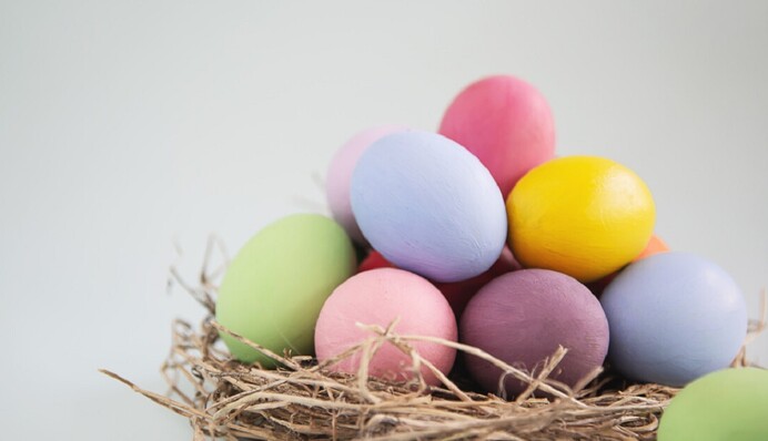 Як зробити різнокольорові крашанки: традиційні способи на Великдень