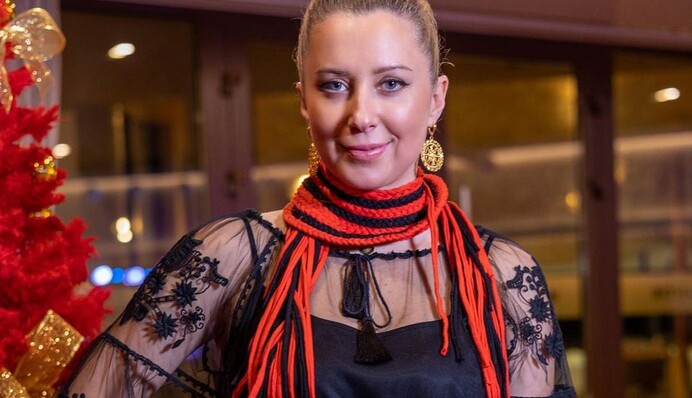 Тоня Матвиенко показала подарок от ГПСУ по случаю ее 42-летия