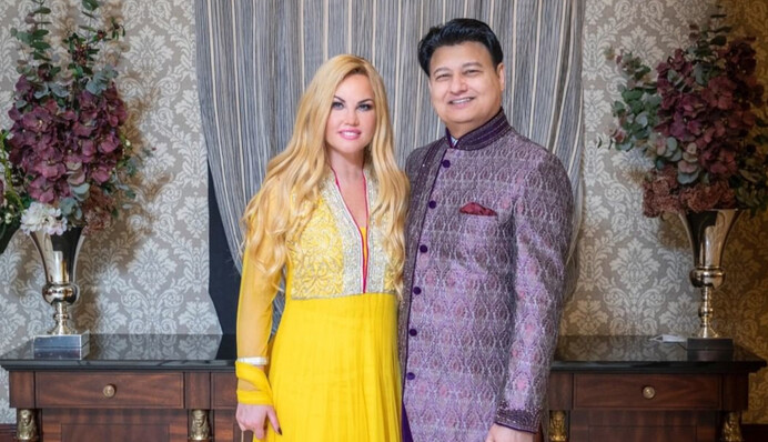 Камалия разводится с миллиардером Захуром после 20 лет брака