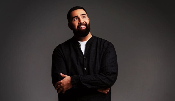 Деньги не пахнут: рэпер Jah Khalib, который застал войну в Киеве, объявил о концертах в России