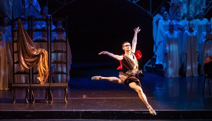 Христина Соловій показала чуттєвий танець загиблого на фронті артиста балету Ростислава Янчишена