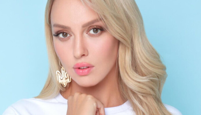 Як підтягнути обличчя: Оля Полякова показала прості вправи для фейсбілдінгу