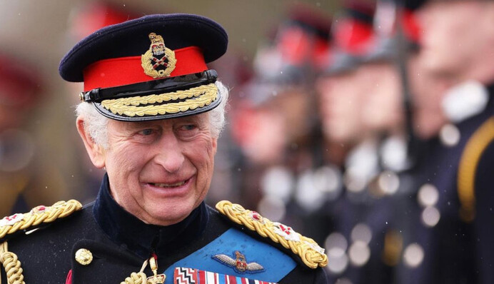 Роман з Каміллою, весілля з Діаною та інші факти з біографії Чарльза ІІІ напередодні його коронації