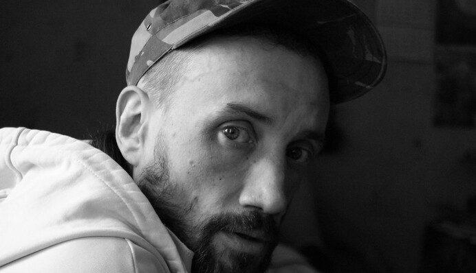 Режисер Андрій Максименко помер у лікарні від поранень, які отримав на фронті