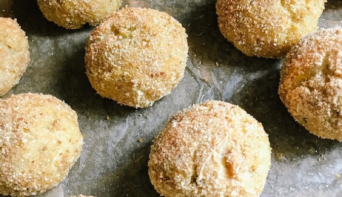 Идеальное сочетание: как приготовить нежные рыбные котлеты из трески и феты