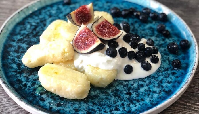 Рецепт на сніданок: як приготувати оригінальні ліниві вареники з бананом