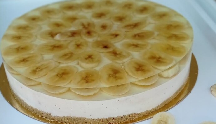 Чизкейк без випічки: як приготувати смачний десерт з бананом і шоколадом