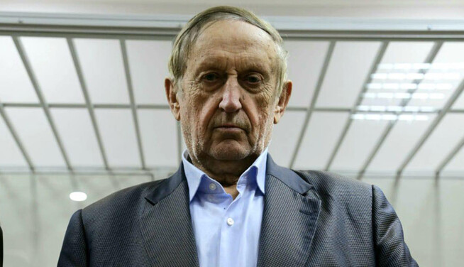 Герой-зрадник: що робити з екс-главою 