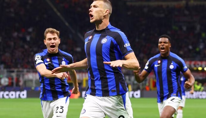 Мілан - Інтер - 0:2 гра в одні ворота