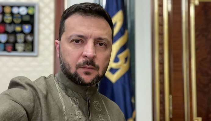 Володимир Зеленський у День вишиванки показав особливу сорочку і звернувся до українців: фото