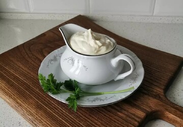 Густой домашний майонез можно приготовить без яиц: как это сделать