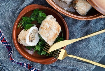 Вкусное блюдо из куриного филе: как приготовить крученики с оливками и сыром