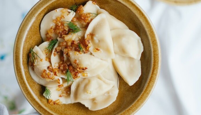 Как готовить вареники, чтобы они не слипались и не рвались: кулинарные советы