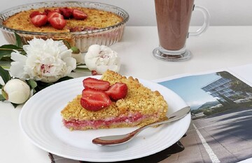 Італійський варіант тертого пирога: як приготувати сбрічолату з полуницею і сиром