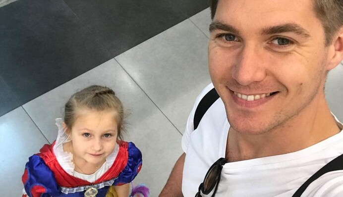 Володимир Остапчук привітав доньку з 10-річчям і подякував колишній дружині за її виховання