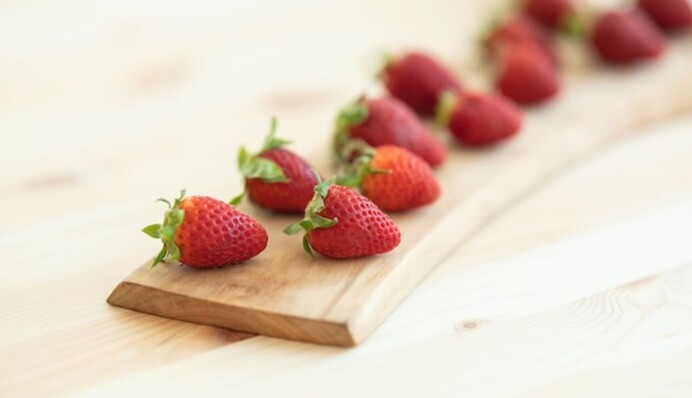 Як правильно заморозити полуницю, щоб вона зберегти колір, смак та аромат свіжих ягід