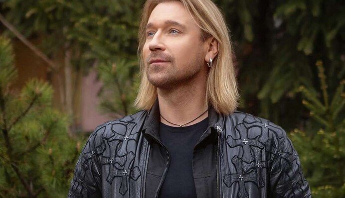 Олег Винник ответил, почему больше года не общался с поклонниками в соцсетях