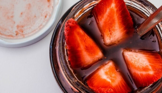 Класичний рецепт на зиму: як приготувати варення з полуниці з лимонною кислотою