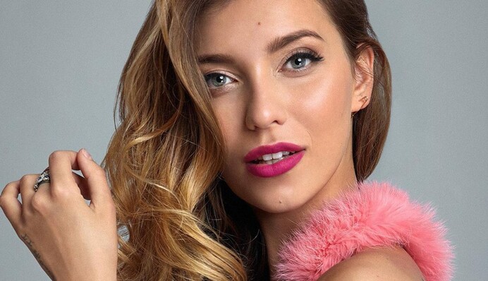 Зрадниця Регіна Тодоренко отримала премію 