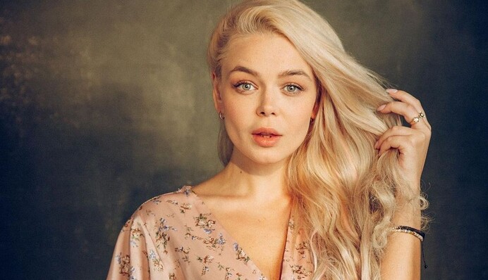 Навчається і працює в США: де зараз Аліна Гросу, яка зустрічалася з російським актором