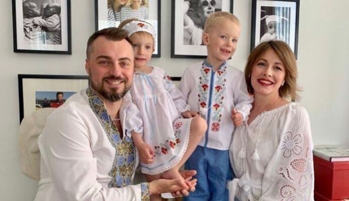 Елена Кравец показала, как подросли ее близнецы Иван и Катя: трогательные фото