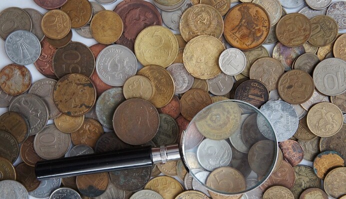 Хроника пикирующего рубля: как экономика России оказалась в цугцванге