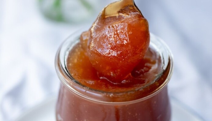 Ароматне і густе: як закрити на зиму варення з аґрусом та апельсином