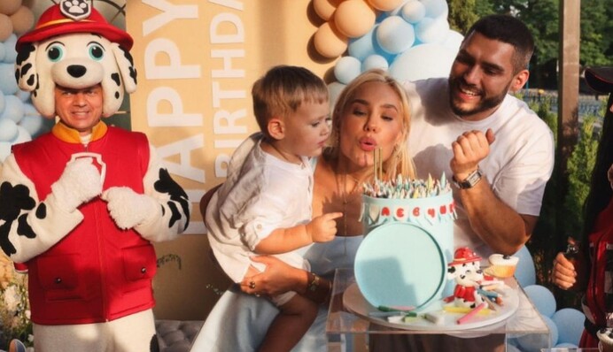 Даша Квіткова і Нікіта Добринін разом відсвяткували день народження сина: фото