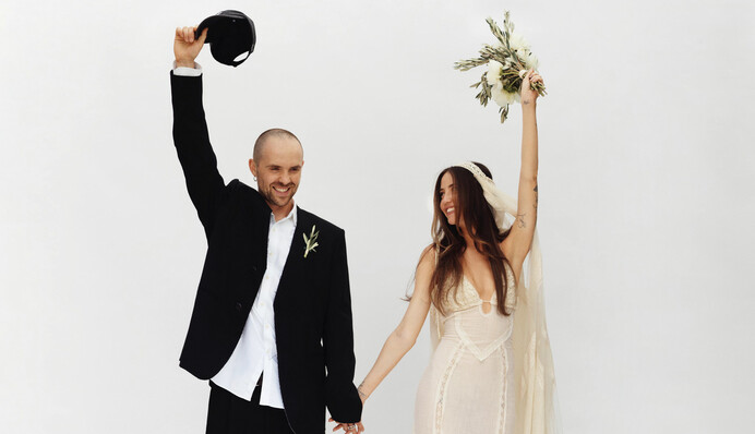 Кепка та кеди - ознака недолугості: Кацурін з гумором відповів на критику свого весільного образу