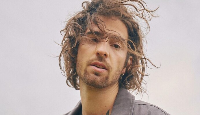 Дантес відповів, чи запросила його Дорофєєва на весілля з Кацуріним